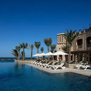 sheraton-sharjah-beach-resort-spa.sharjah-hotels.com/